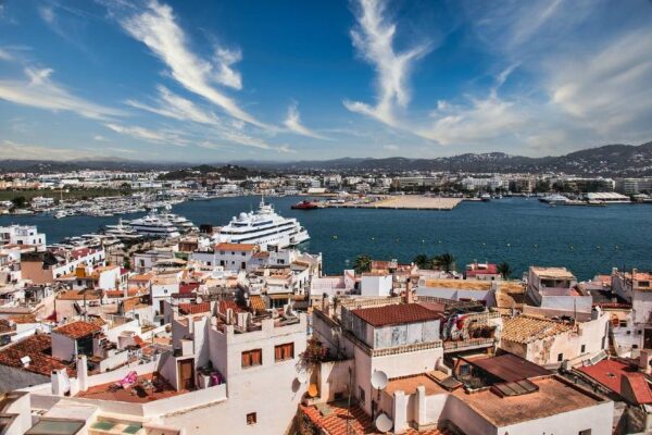 municipios costeros más baratos donde comprar vivienda